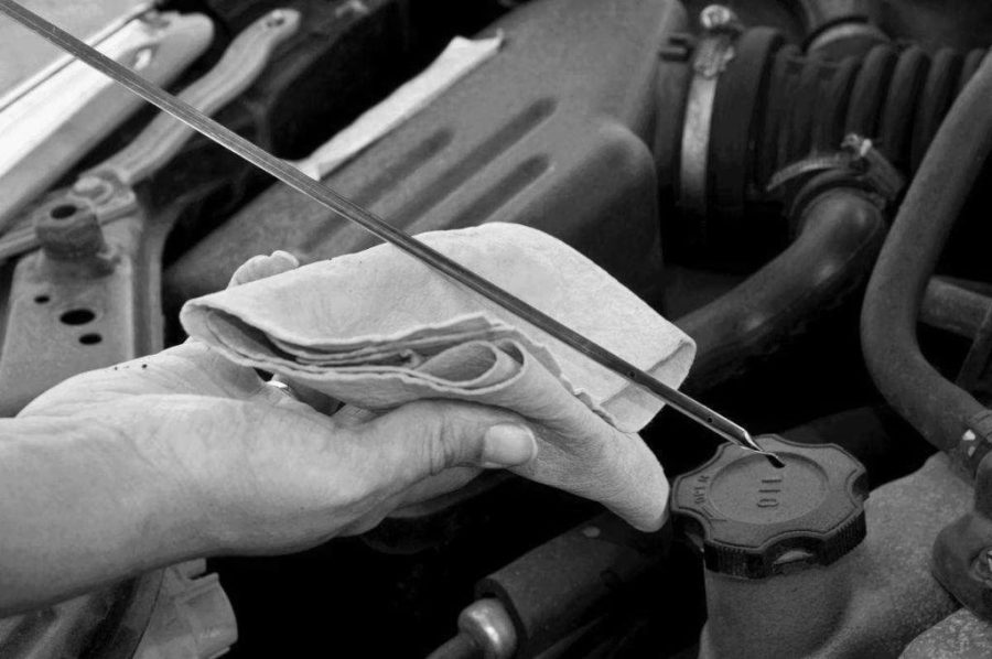 Aumento del consumo de aceite en el motor: causas y soluciones
