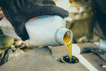 Qué ocurre si se pone demasiado aceite en el motor