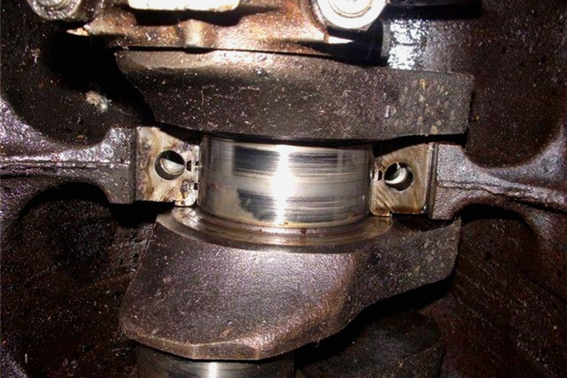 Golpes en el motor «en frío»: ¿qué hacer?