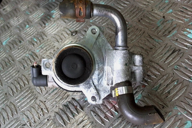 Altas revoluciones del motor al ralentí