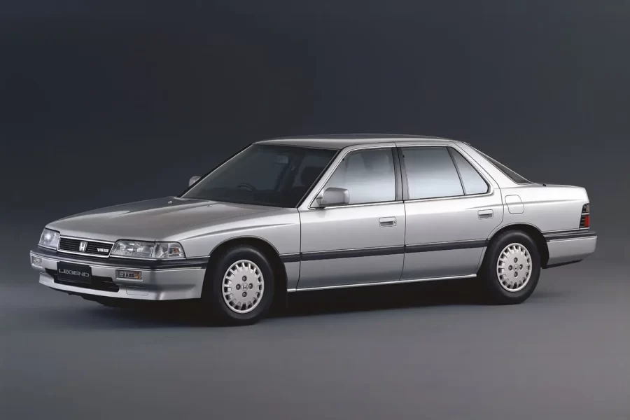 6 cilindros japoneses en forma de V: la vía rápida hacia la perfección