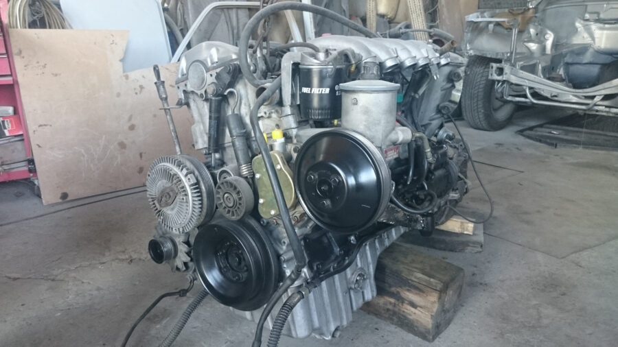 Motor Mercedes OM 603 de 3,0 y 3,5 litros