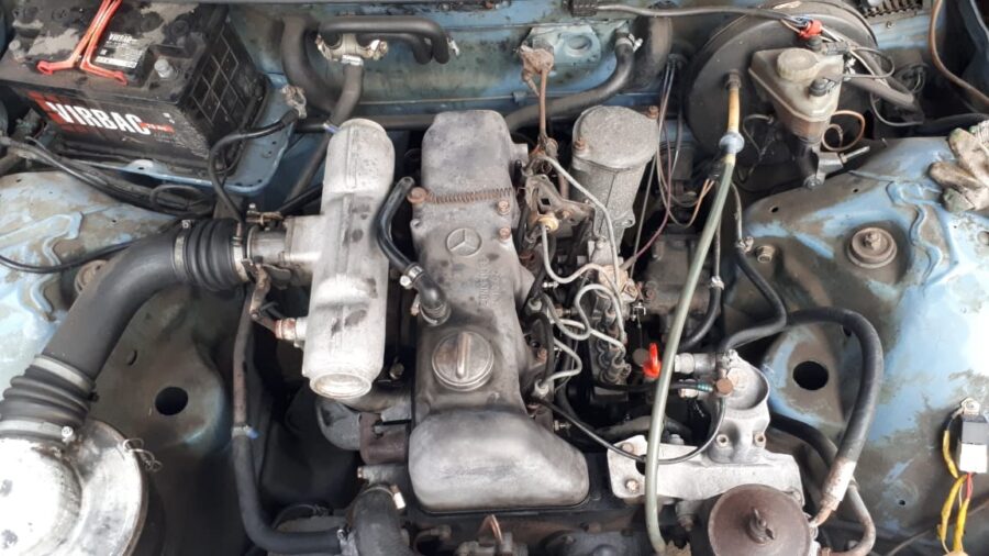 Motor diésel Mercedes OM615 D 20 2.0