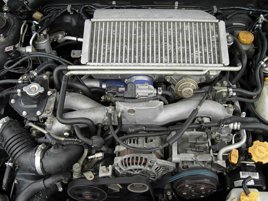 Motor Subaru EJ205 2.0