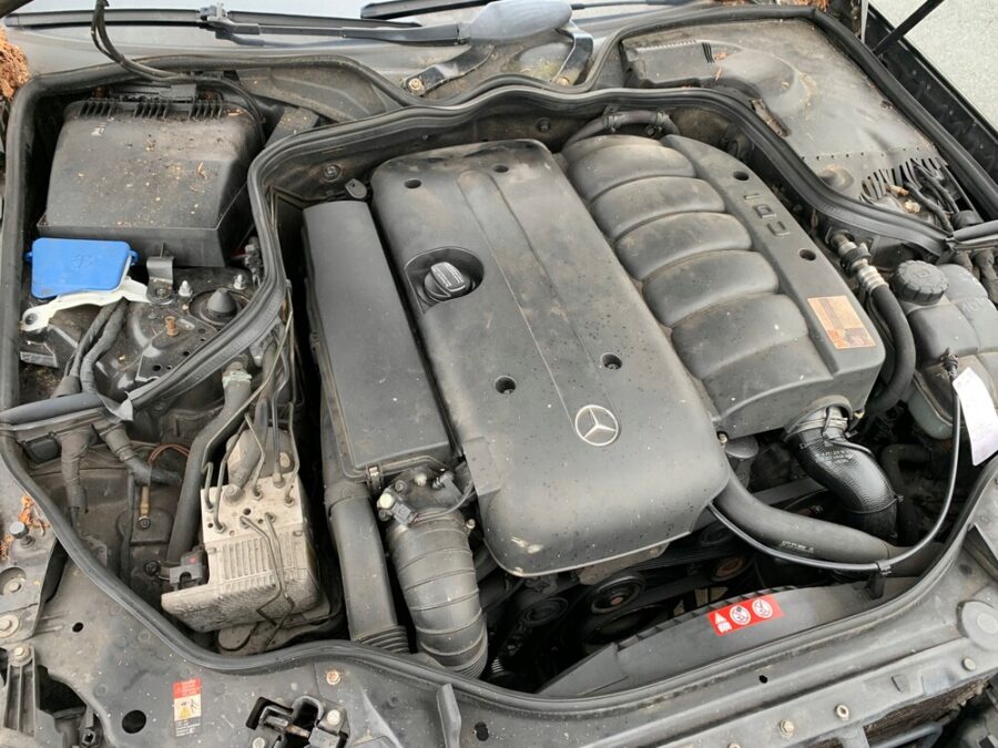 Motor Mercedes OM 647 2.7