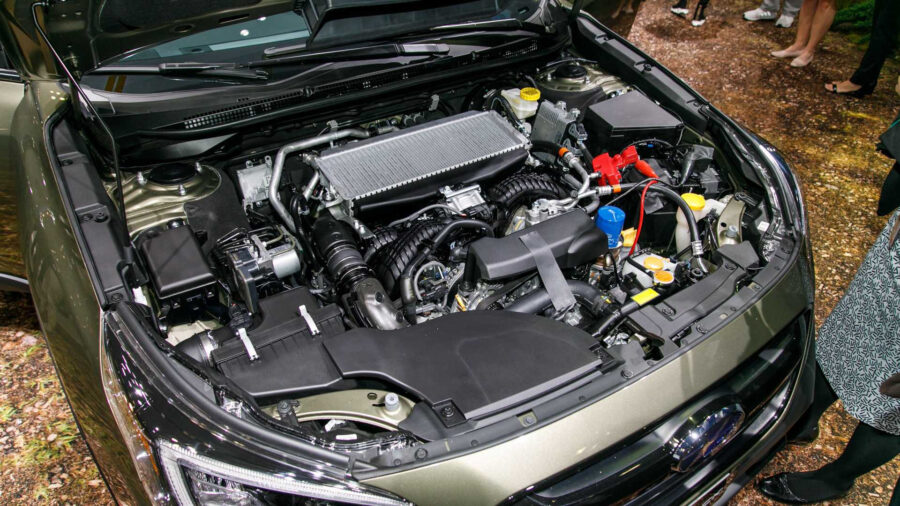 Motor Subaru FA24F 2.4