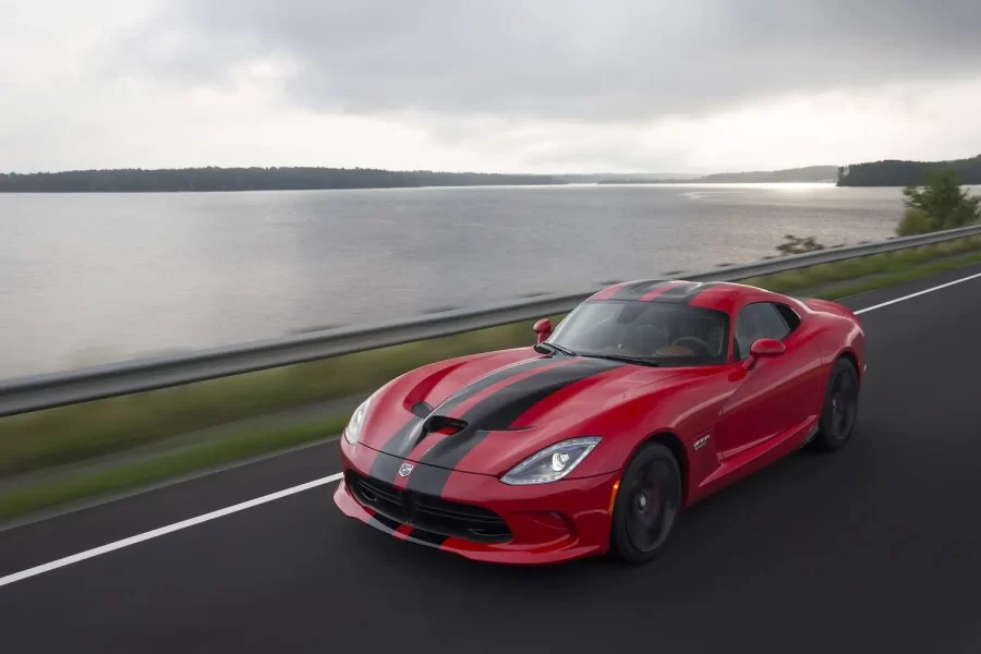 Dodge Viper — 8,390 l V10, atmosférico, gasolina